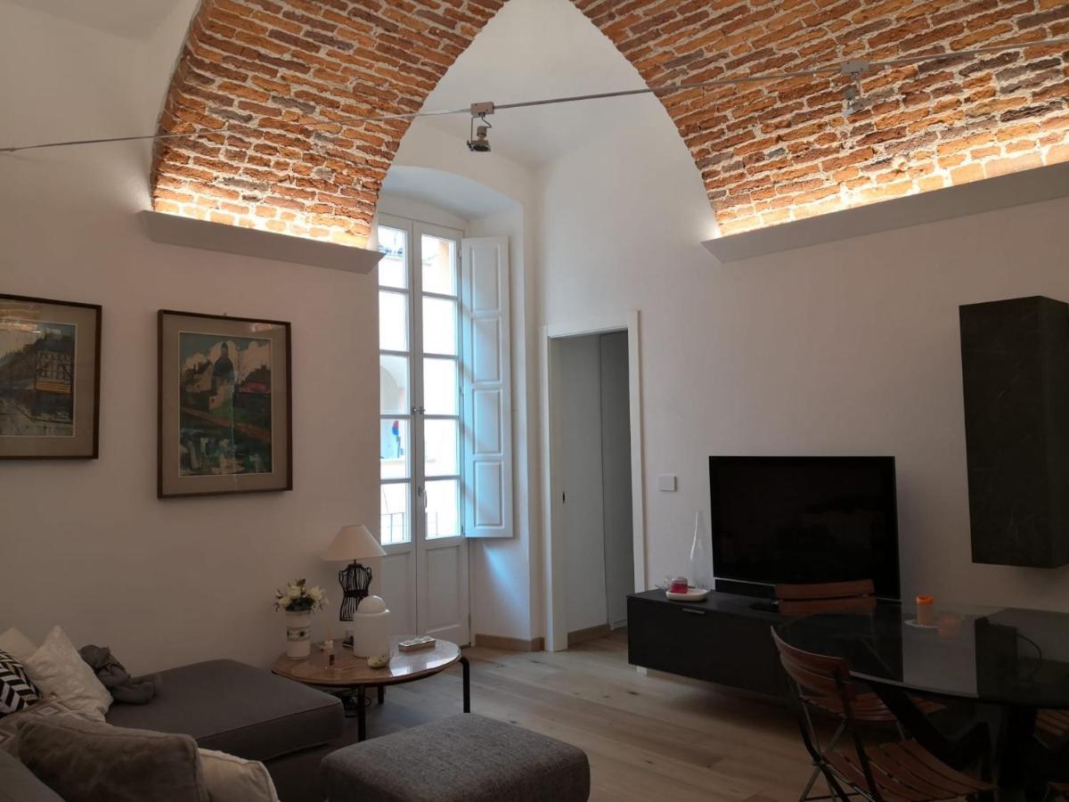 Casa Del Conte Massimiliano Roero Apartment คูเนโอ ภายนอก รูปภาพ